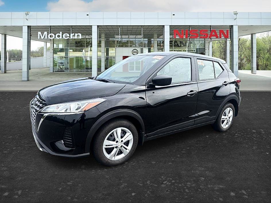 Certified Used 2025 Super Black Nissan S image 1