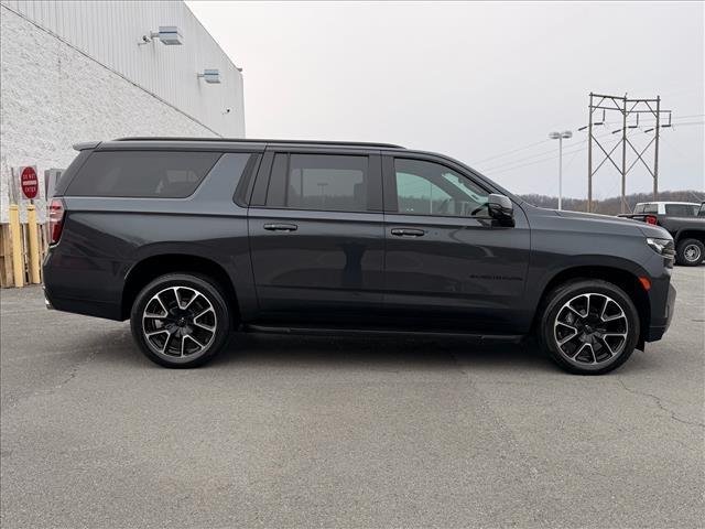 Used 2022 Evergreen Gray Metallic Chevrolet RST image 6