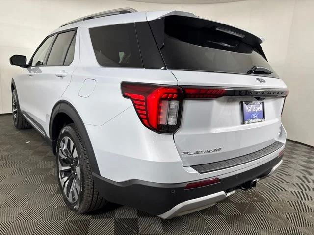 New 2026 Space White Metallic Ford Platinum image 4