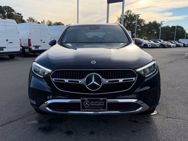 Certified Used 2024  Mercedes-Benz GLC 300 image 2