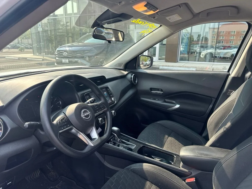 Used 2023 White Nissan SV image 10