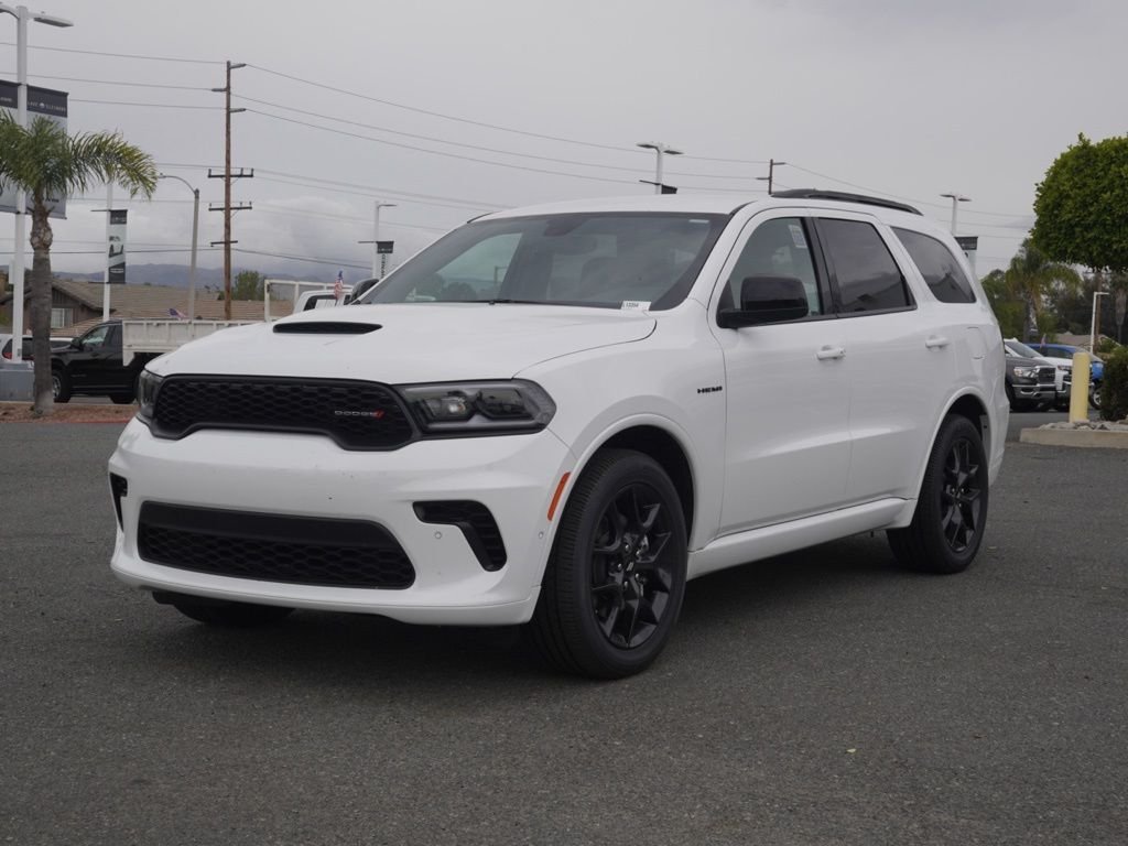 New 2026 White Knuckle Clear-Coat Exterior Paint Dodge GT HEMI V8 image 7