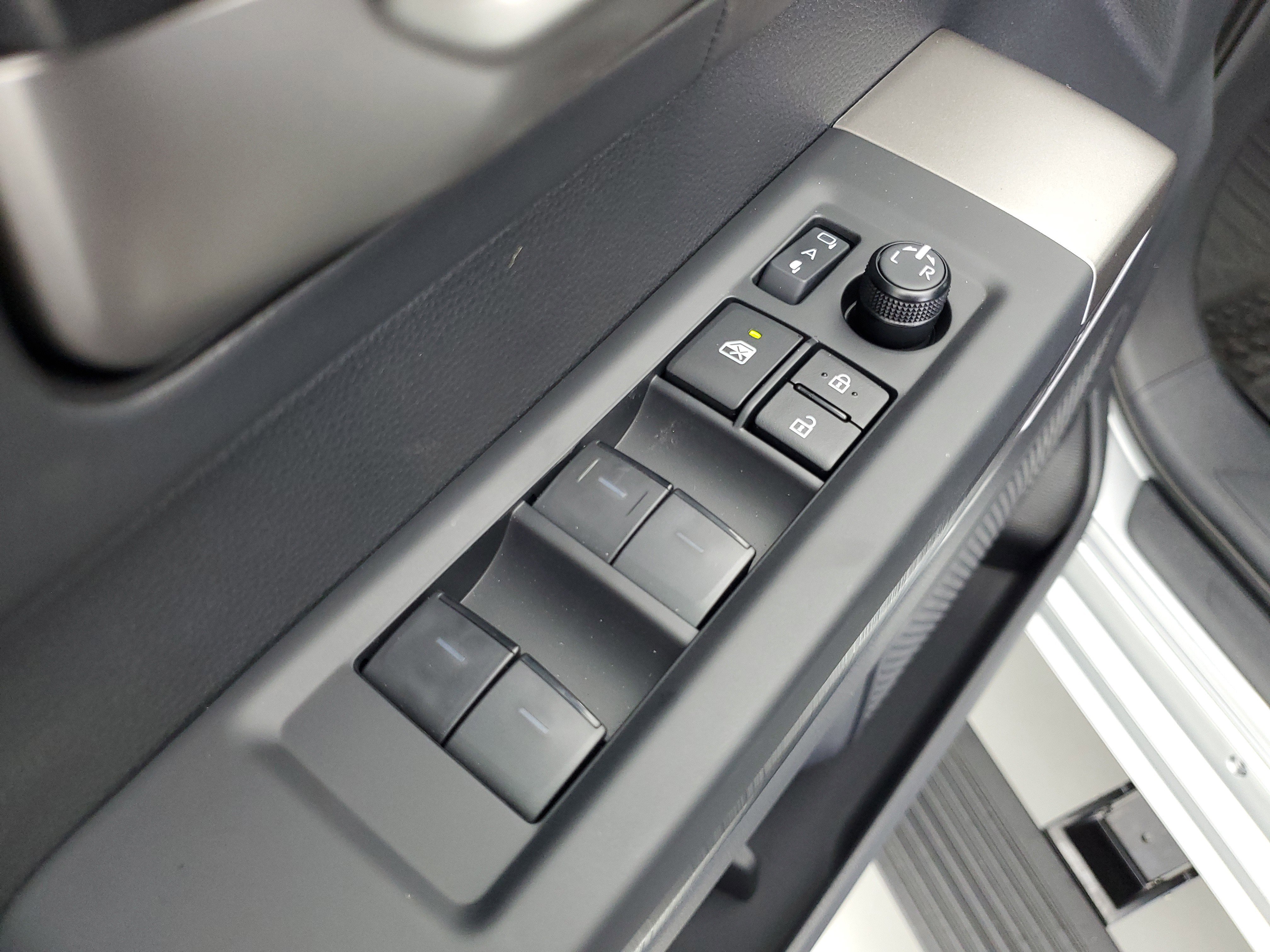 New 2026 Celestial Silver Metallic Toyota  Platinum image 20