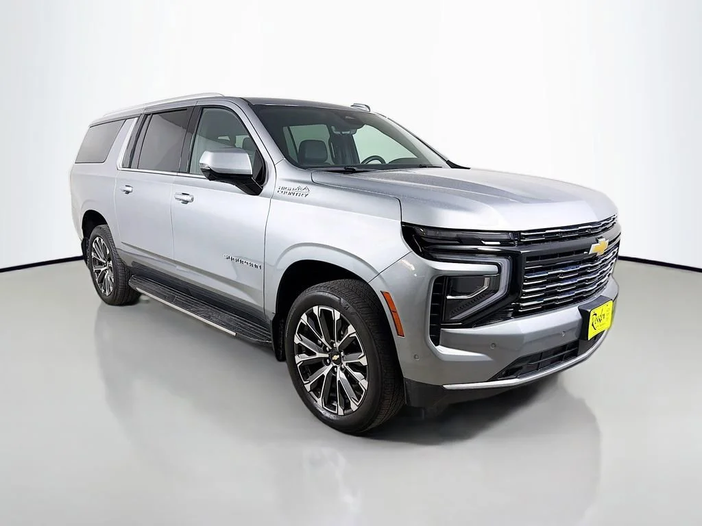 Used 2025 Sterling Gray Metallic Chevrolet High Country image 4