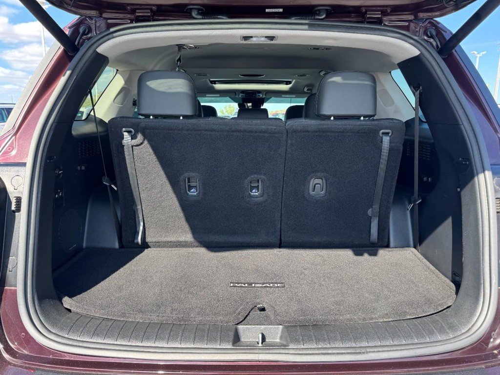 Used 2024 Red Hyundai SEL image 6