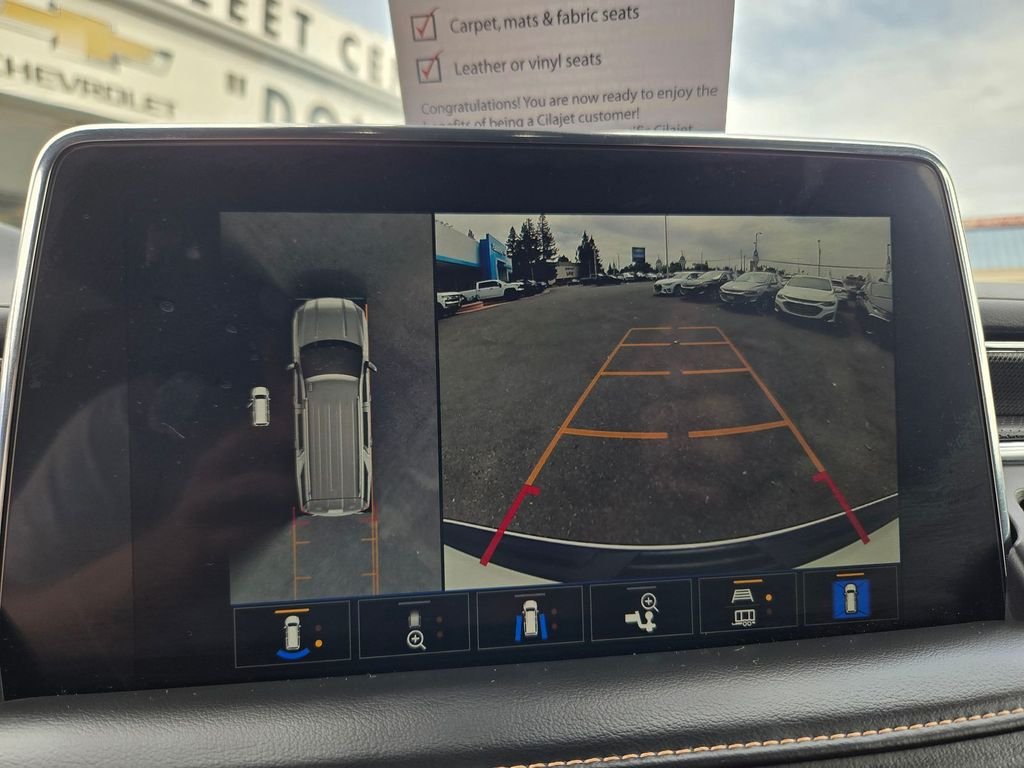 Used 2023 White GMC AT4 image 7