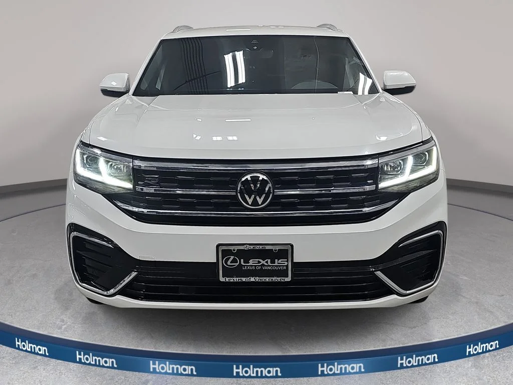 Used 2022 White Volkswagen 3.6L V6 SEL R-Line image 3
