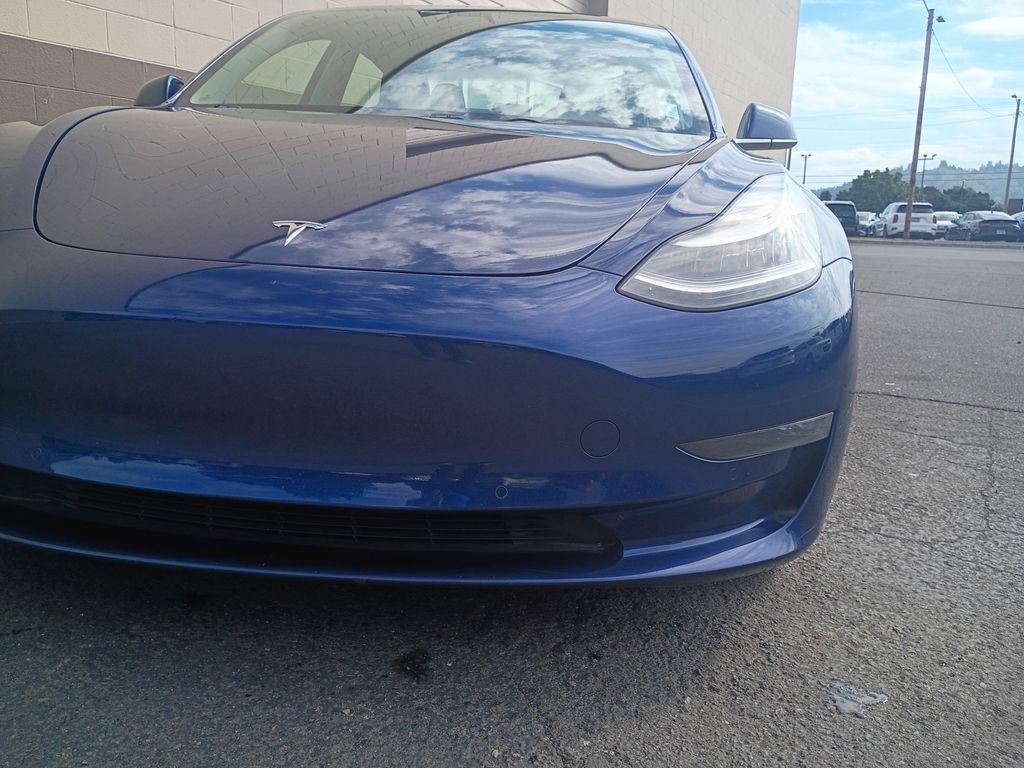 Used 2019 Blue Tesla Long Range image 13