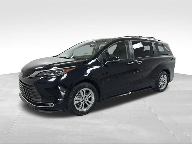 2024 Toyota Sienna Platinum