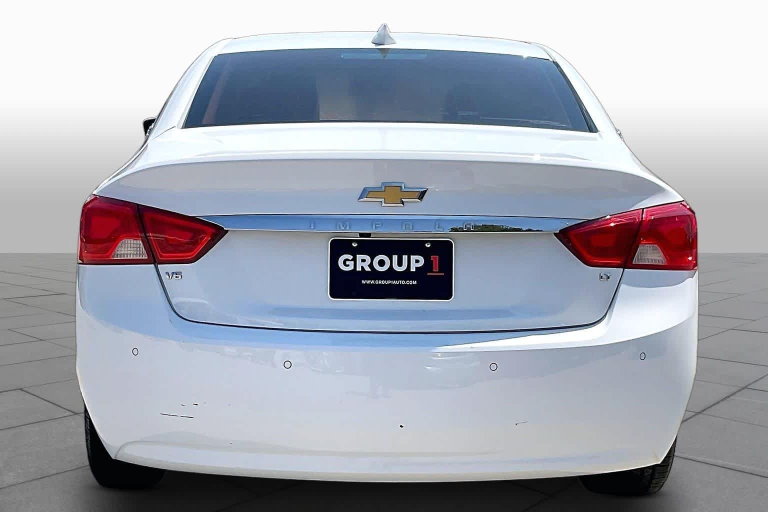 Used 2016 Summit White Chevrolet LT image 5