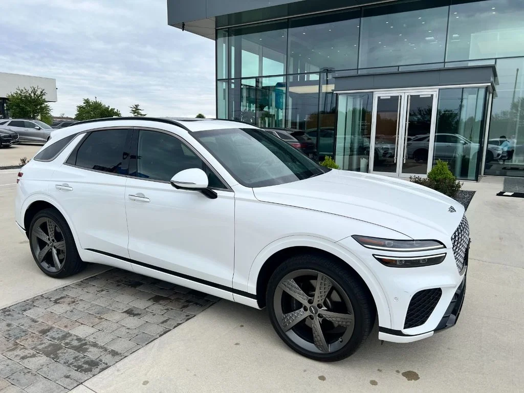 2022 GENESIS GV70