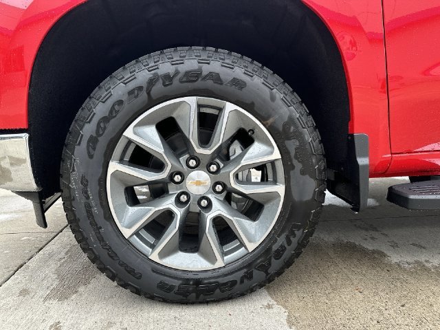 2026 Chevrolet Silverado 1500 LT - Photo 18