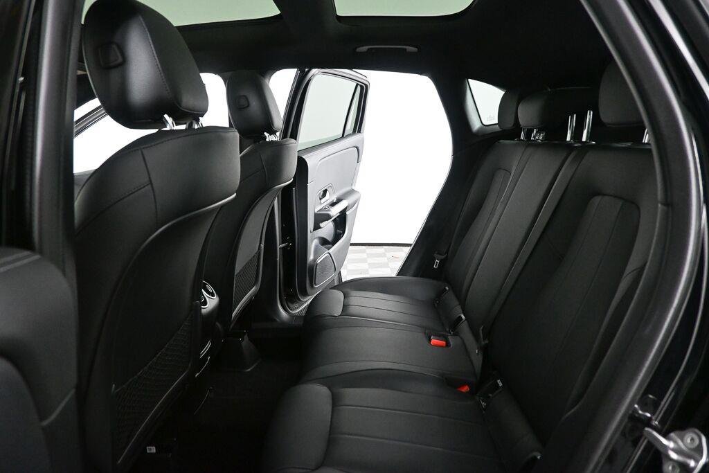 Used 2022 Cosmos Black Metallic Mercedes-Benz GLA 250 image 19
