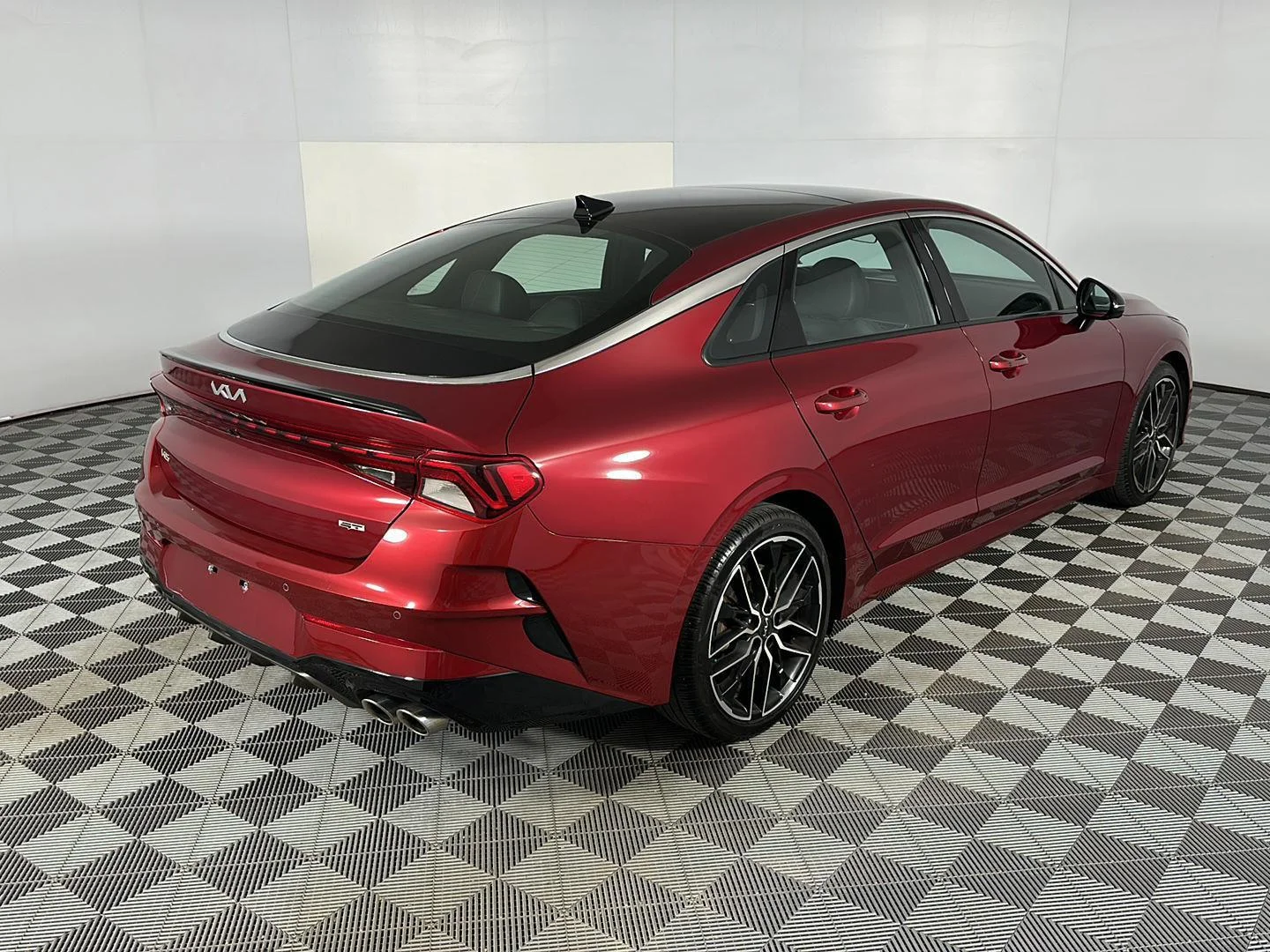 Used 2024 Passion Red Tintcoat Kia GT image 8