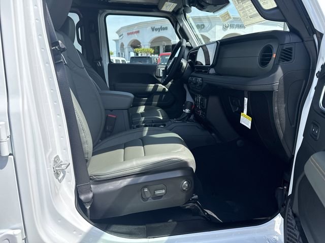New 2026 White Jeep Mojave X image 14