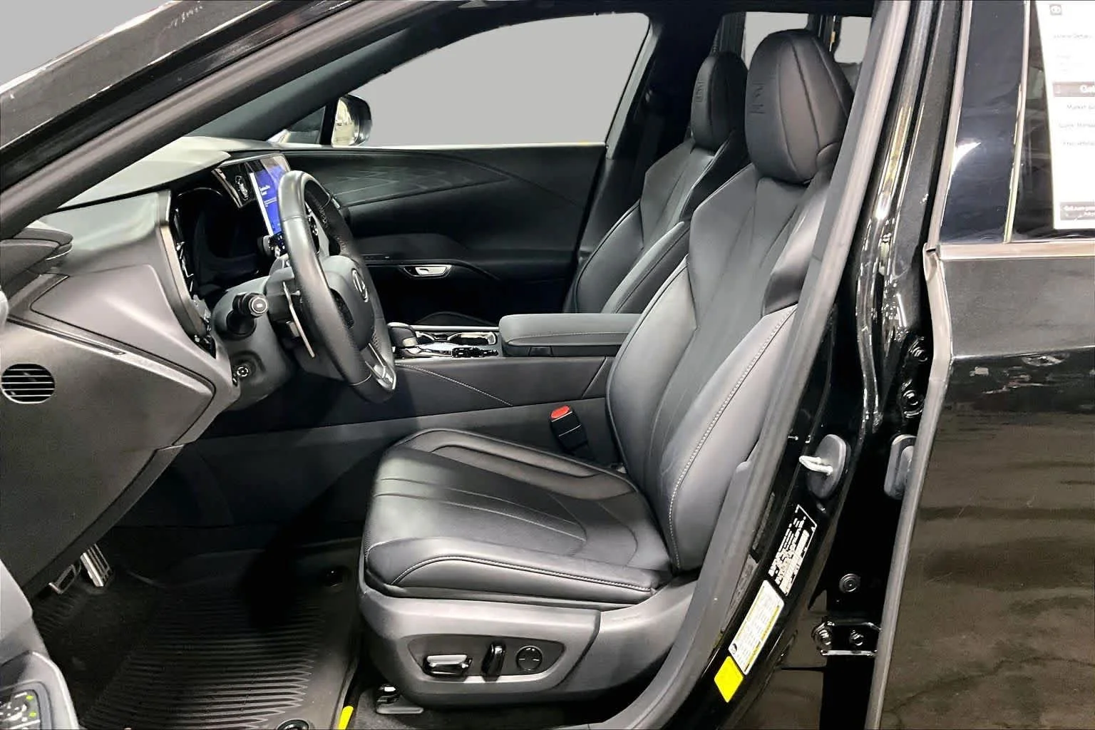 Used 2023 Caviar Lexus F SPORT Handling image 9