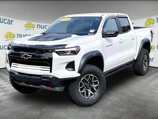 Used 2024 White Chevrolet ZR2 image 12