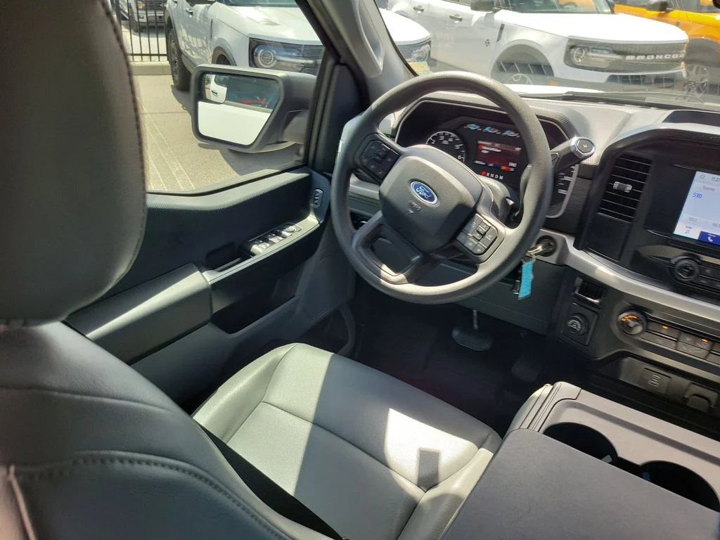 Used 2023 Oxford White Ford XL image 11