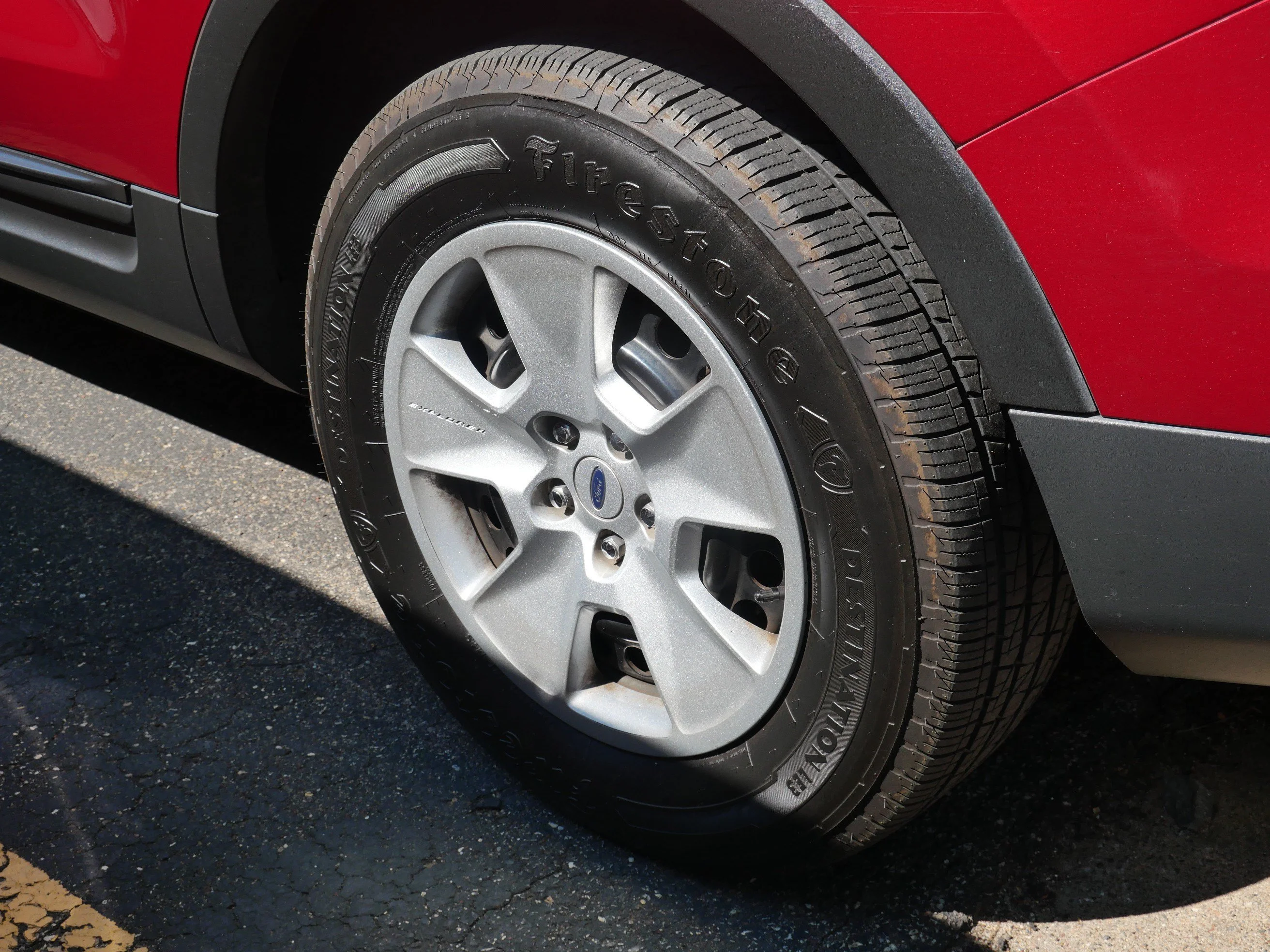 Used 2013 Ruby Red Metallic Tinted Clearcoat Ford Base image 4