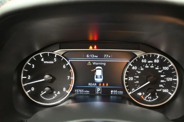 Used 2025 Black Nissan 2.5 SR image 20
