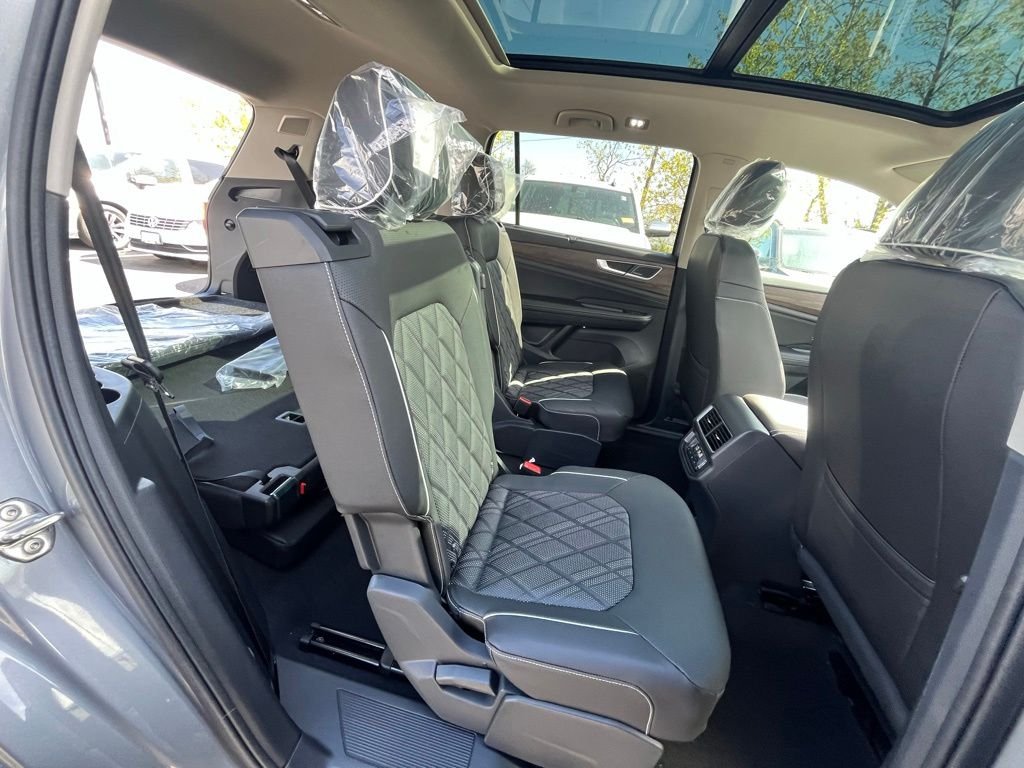 New 2026 Silver Volkswagen 2.0T SEL Premium R-Line image 17