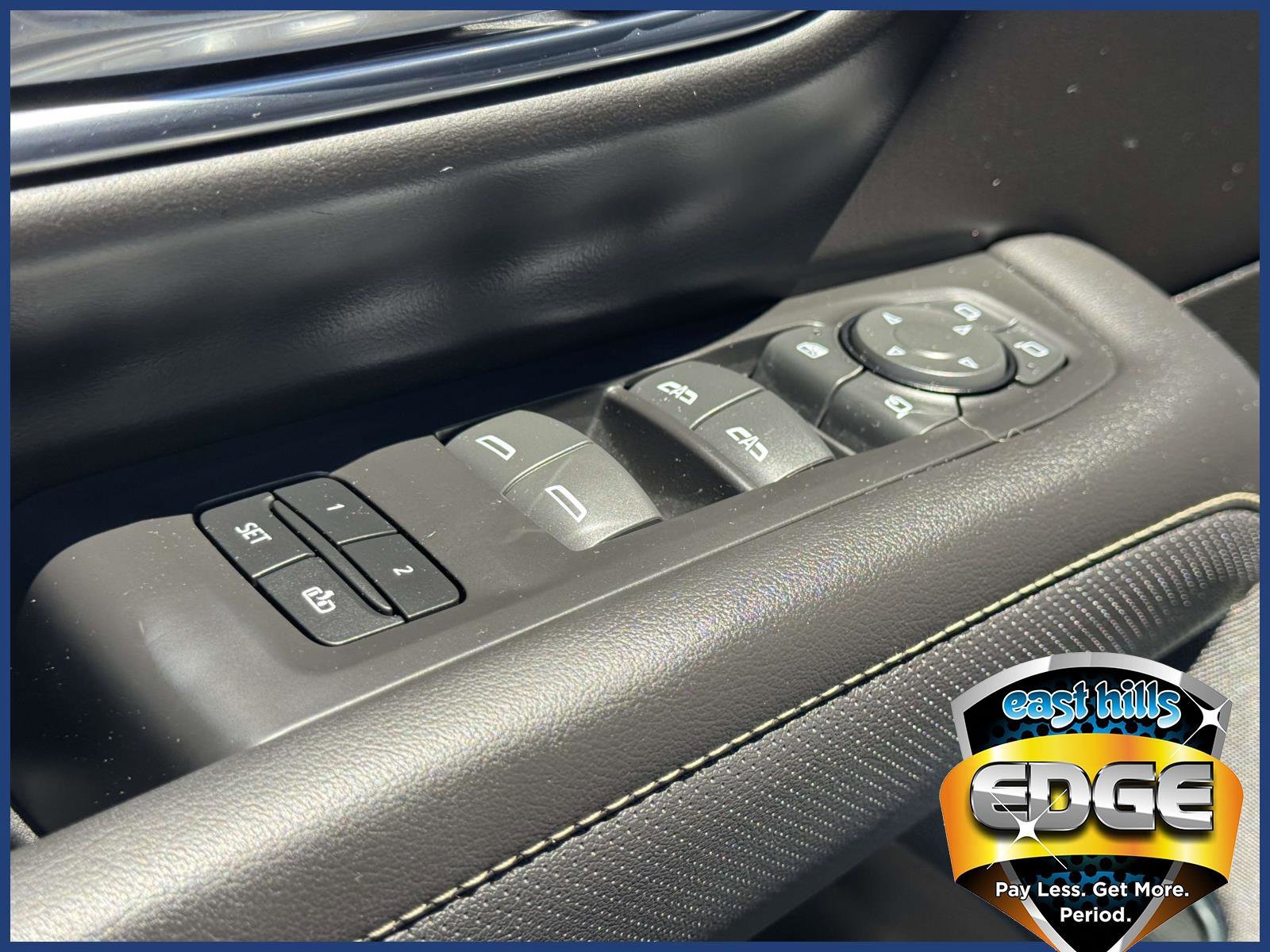 2023 GMC Yukon SLT - Photo 15