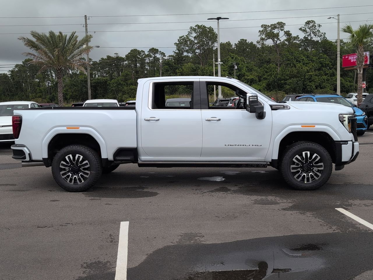 New 2026 Glacier White Tricoat GMC Denali Ultimate image 9