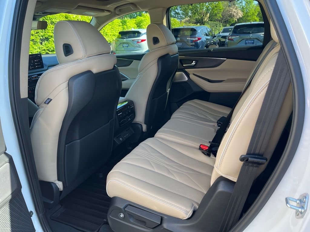 New 2026 Platinum White Pearl Acura Advance Package image 13