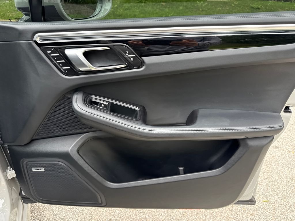 Used 2022 Gray Porsche S image 25