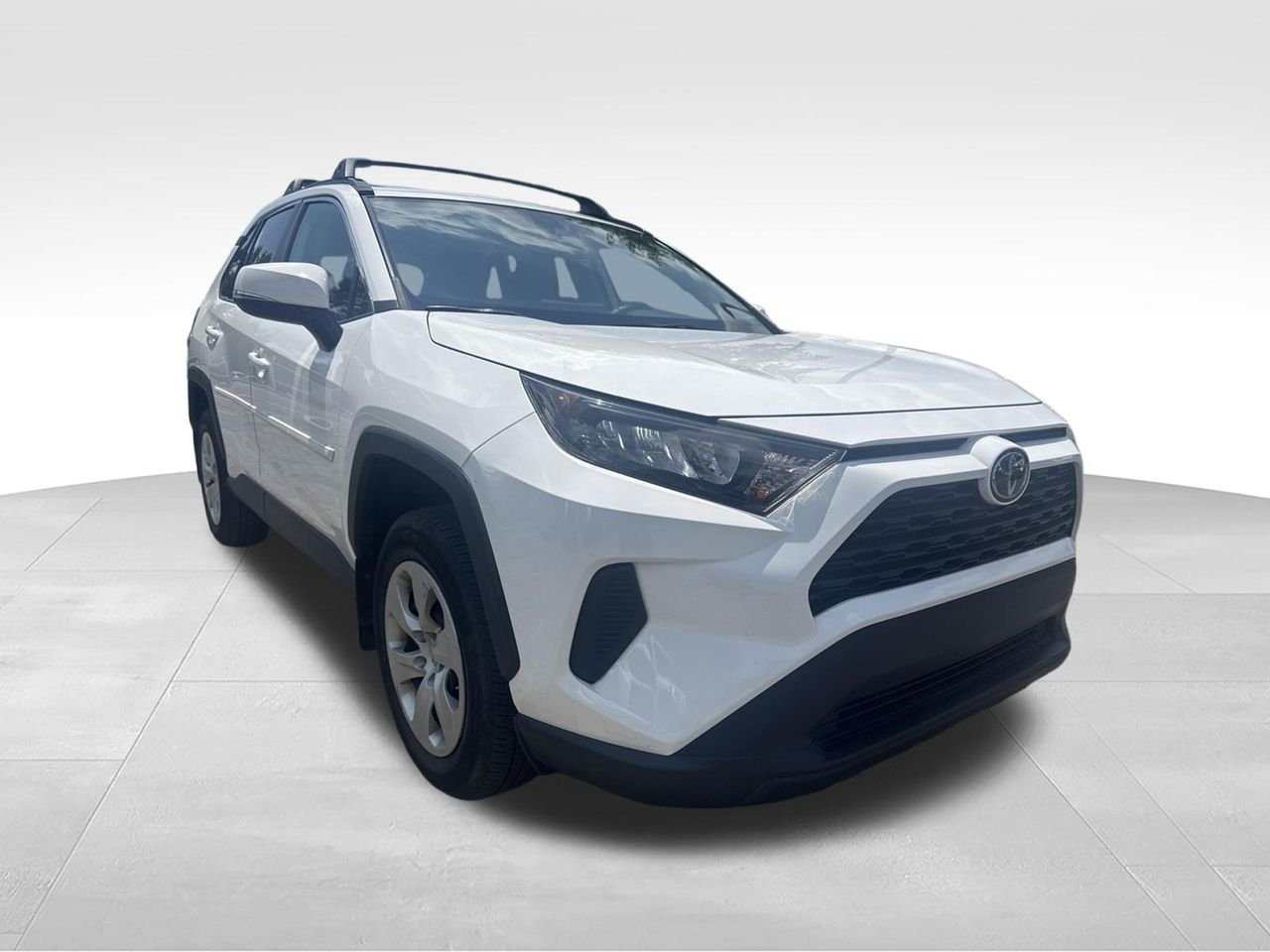 Used 2021 White Toyota LE image 4