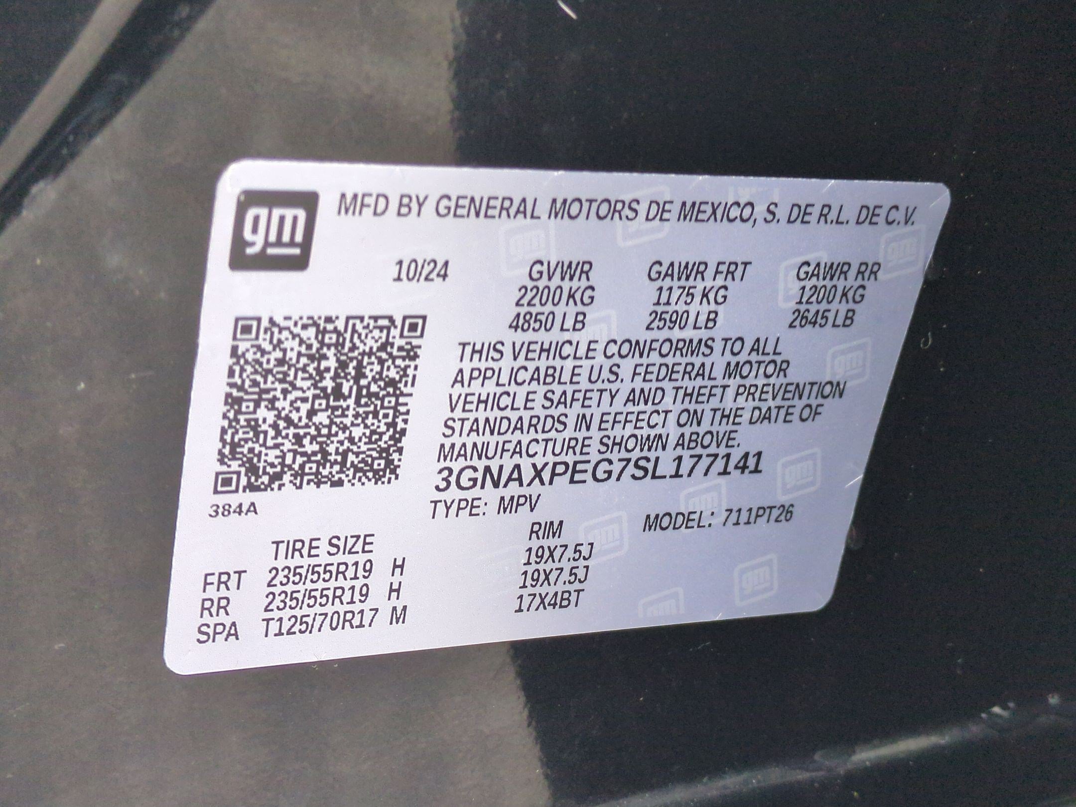 Certified Used 2025 Mosaic Black Metallic Chevrolet LT image 32