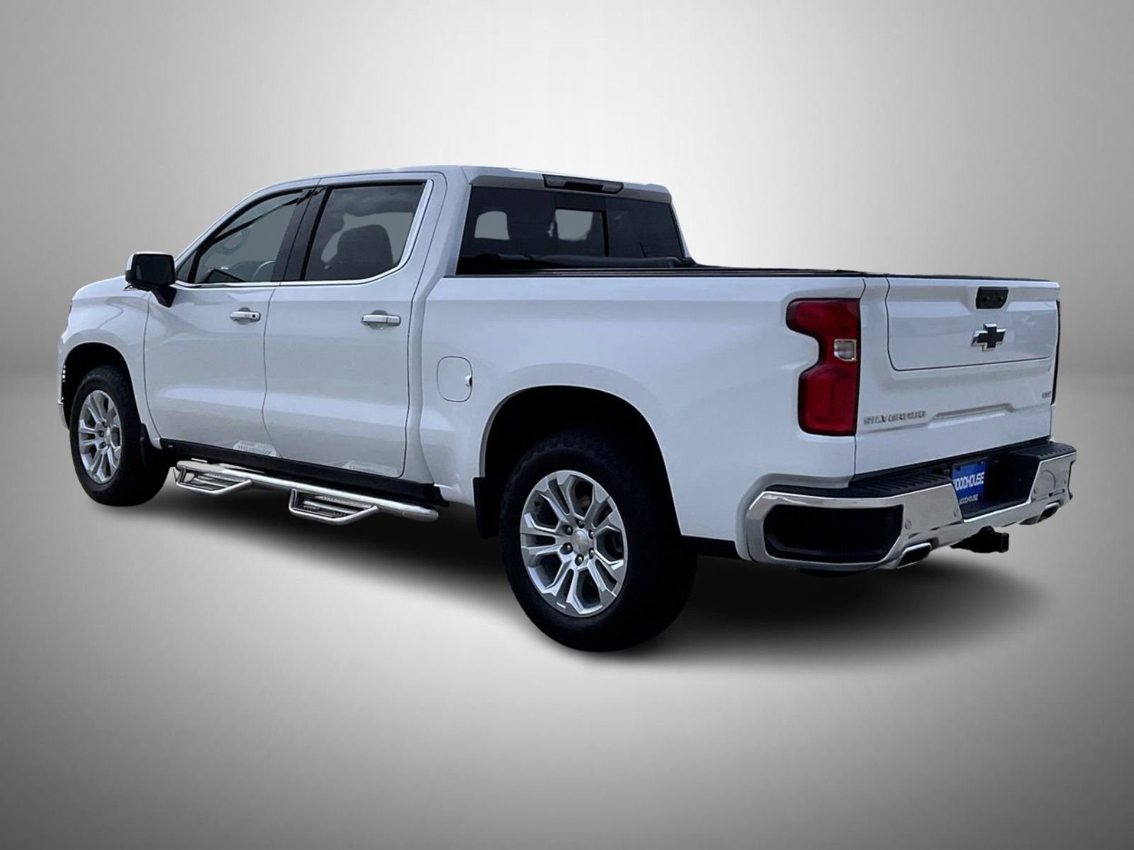Used 2023 White Chevrolet LTZ image 7