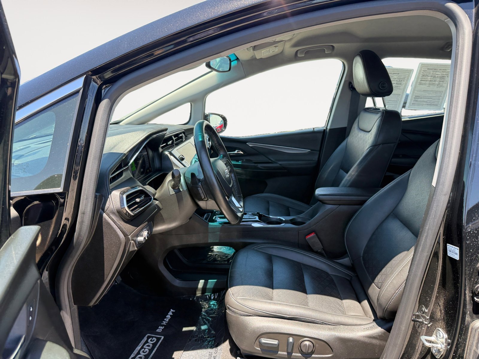 Used 2023 Mosaic Black Metallic Chevrolet 2LT image 10