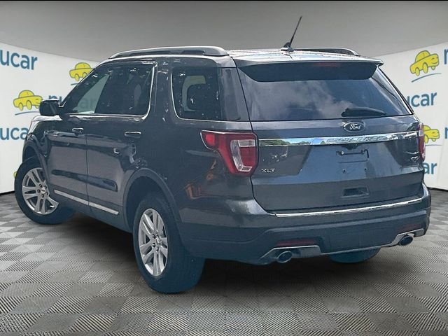 Used 2018 Gray Ford XLT image 2