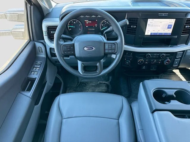 New 2026 Oxford White Ford XL image 15