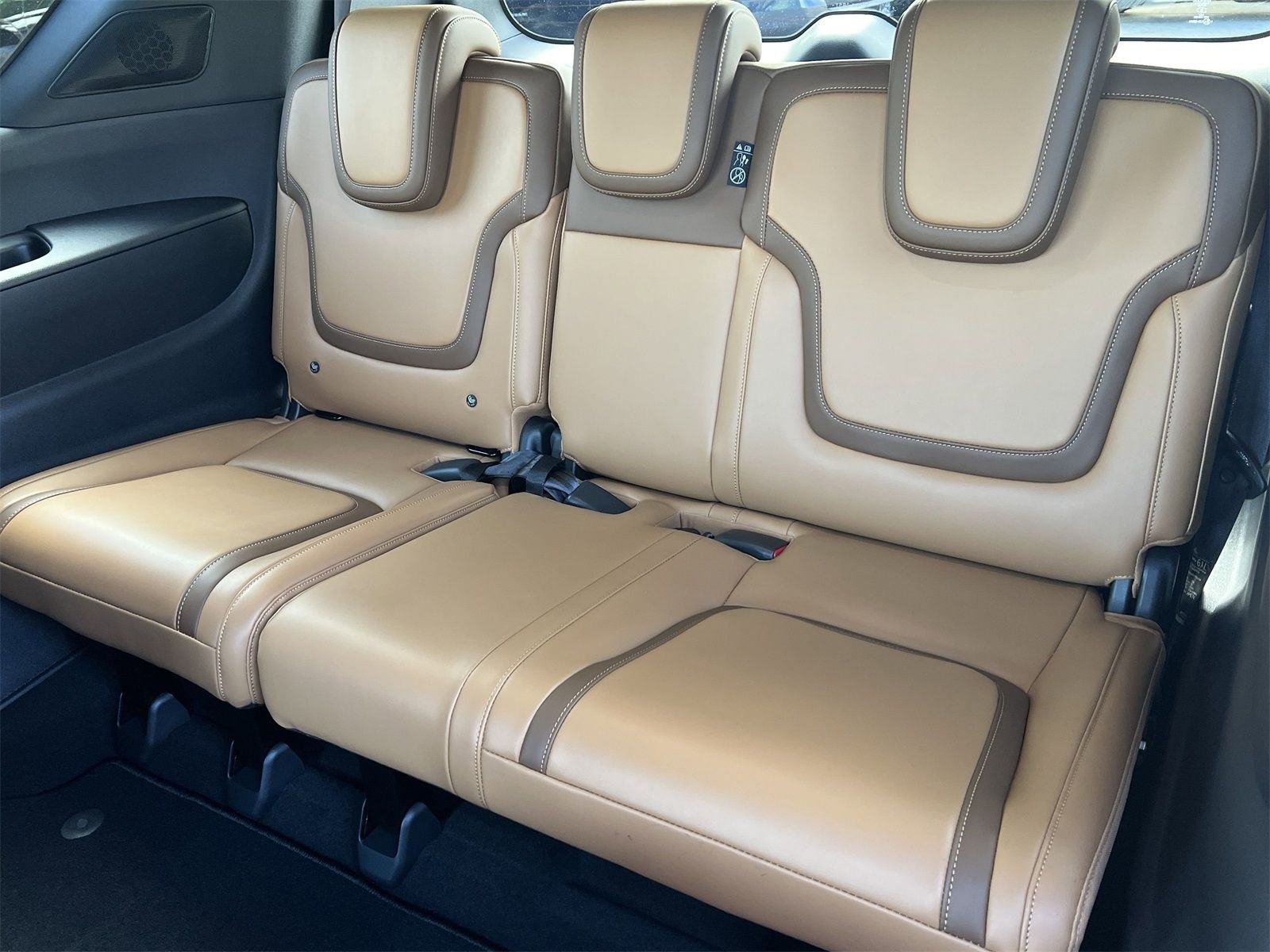 2025 Nissan Armada SL - Photo 25
