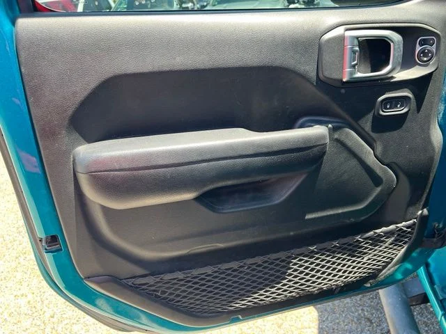 Used 2019 Blue Jeep Unlimited Sport S image 12