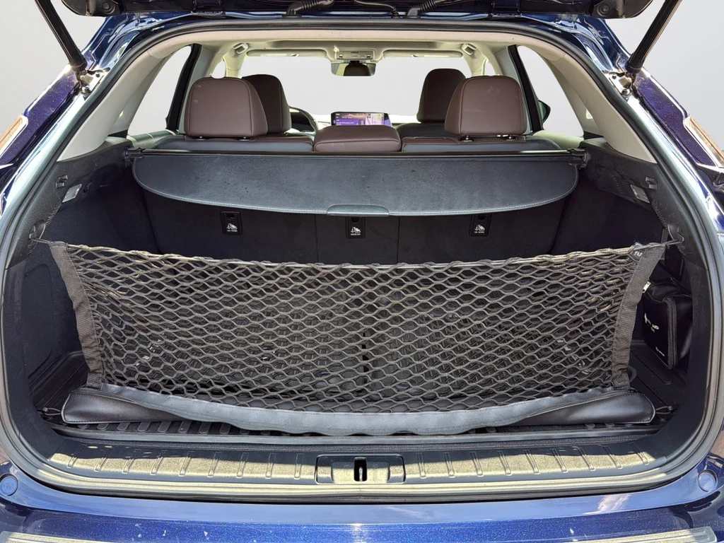 Used 2017 Blue Lexus 350 image 27