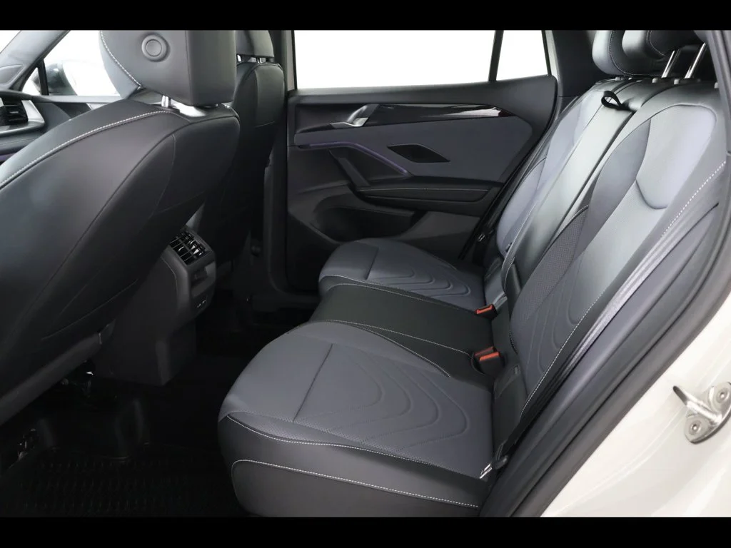New 2026 Silver Volkswagen 2.0T SE R-Line Black image 10