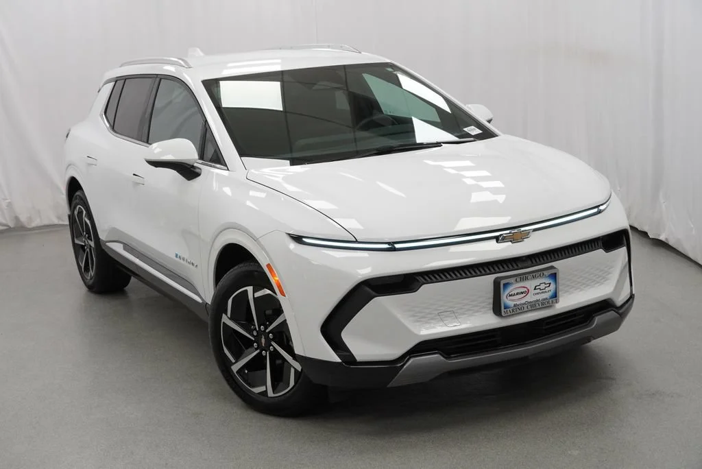 Certified Used 2024 Summit White Chevrolet 2LT image 33