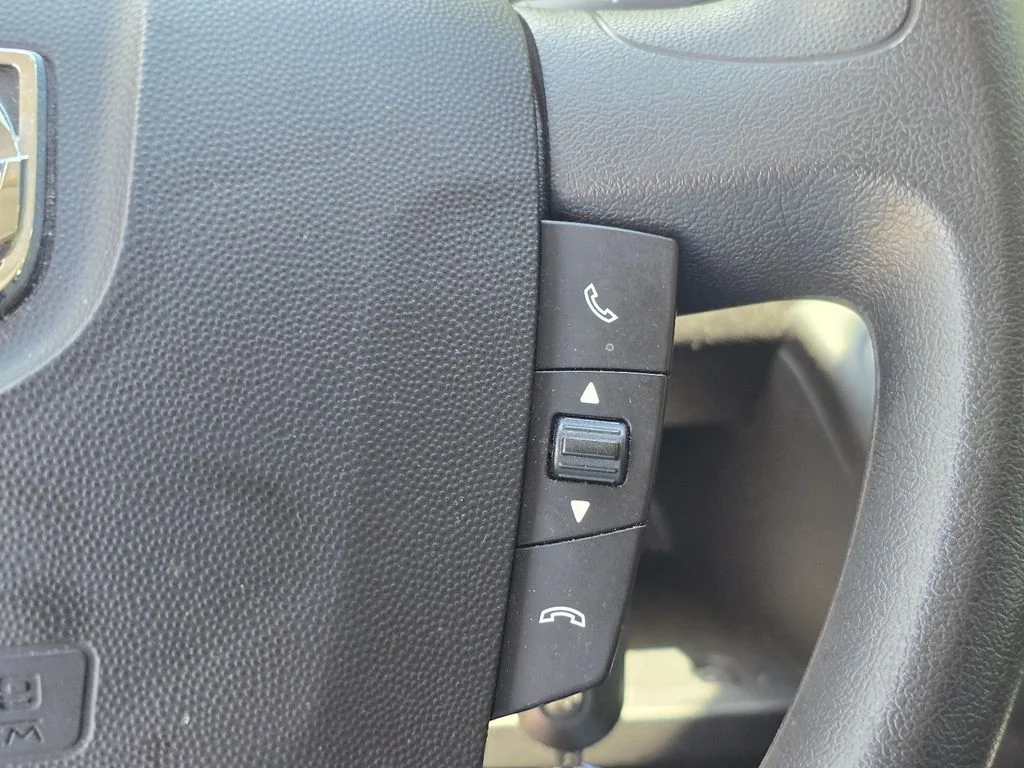 Used 2021 White Ram Base image 19