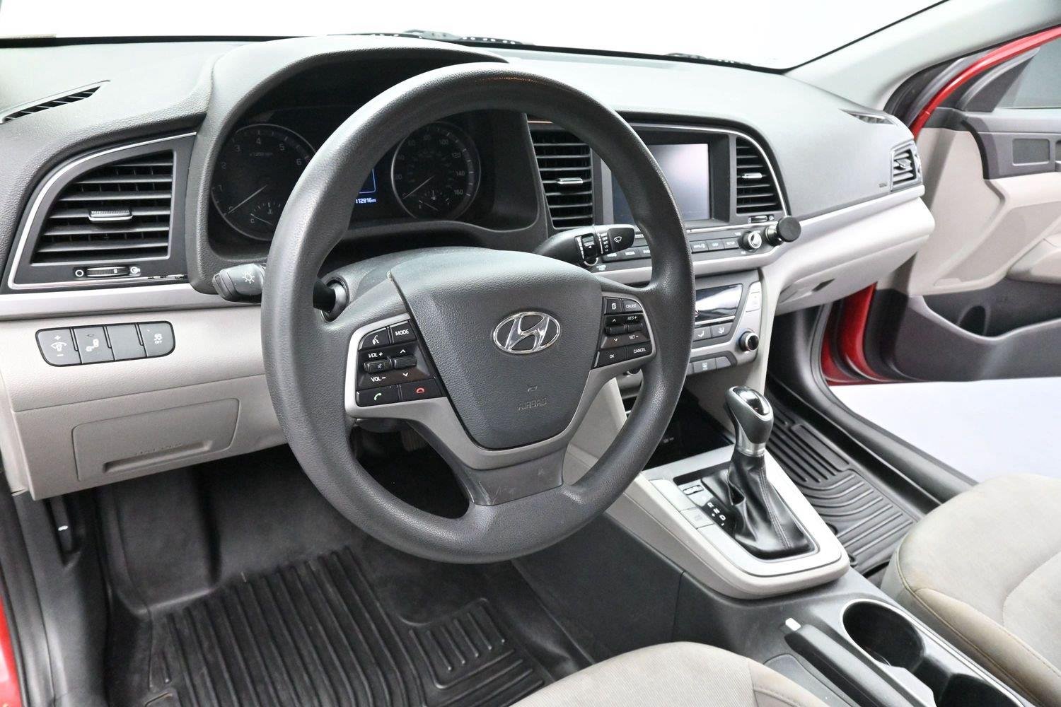 Used 2018 Scarlet Red Hyundai SEL image 14