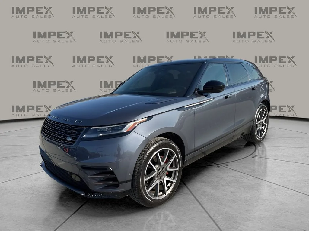 Used 2024 Gray Land Rover Dynamic SE image 1