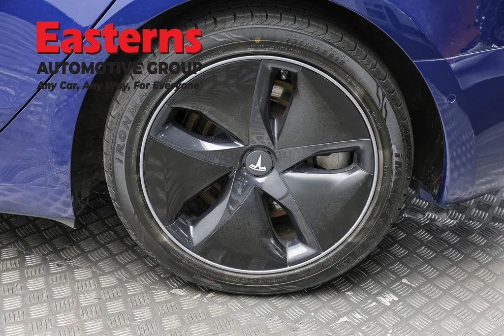 Used 2018 Blue Tesla Long Range image 8