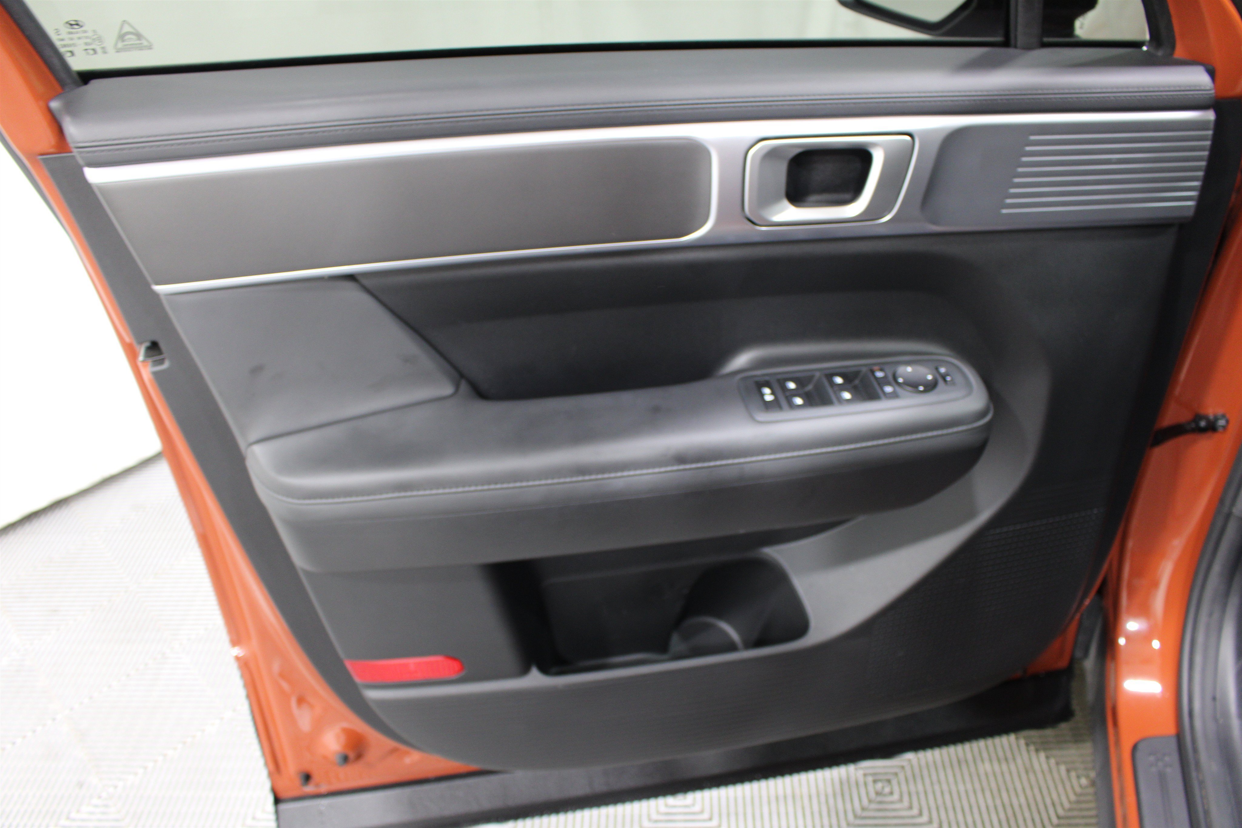 Used 2024 Terracotta Orange Hyundai XRT image 6
