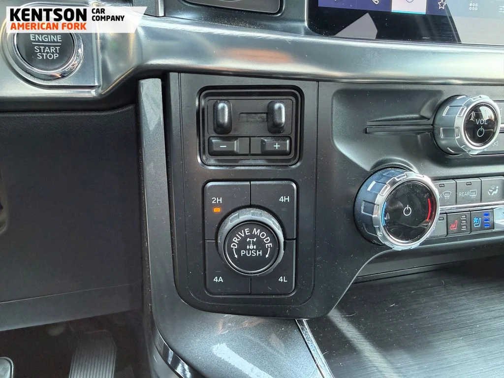 Used 2023 Black Ford Lariat image 27