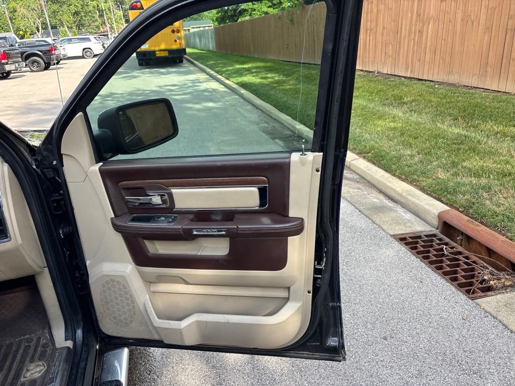Used 2016 Black Ram Laramie image 40