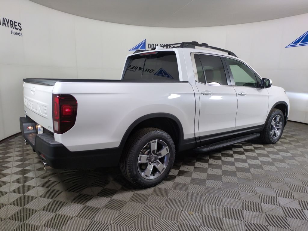 New 2026 Platinum White Pearl Honda RTL image 5