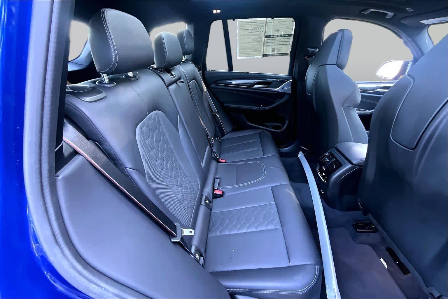 Used 2022 Marina Bay Blue Metallic BMW  image 19