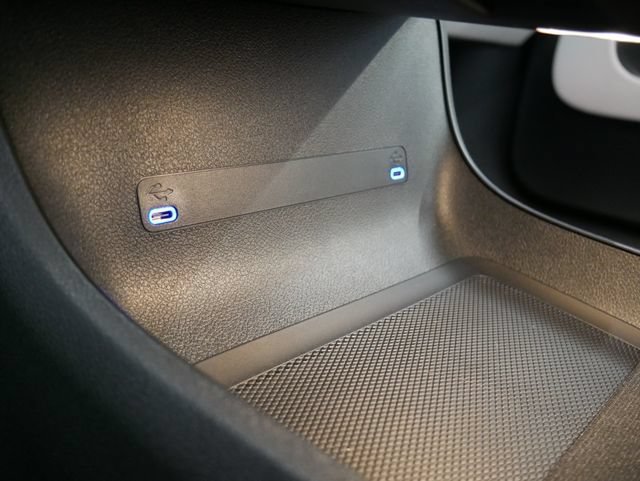 New 2027 Polar White Mercedes-Benz CLA 250+ image 37